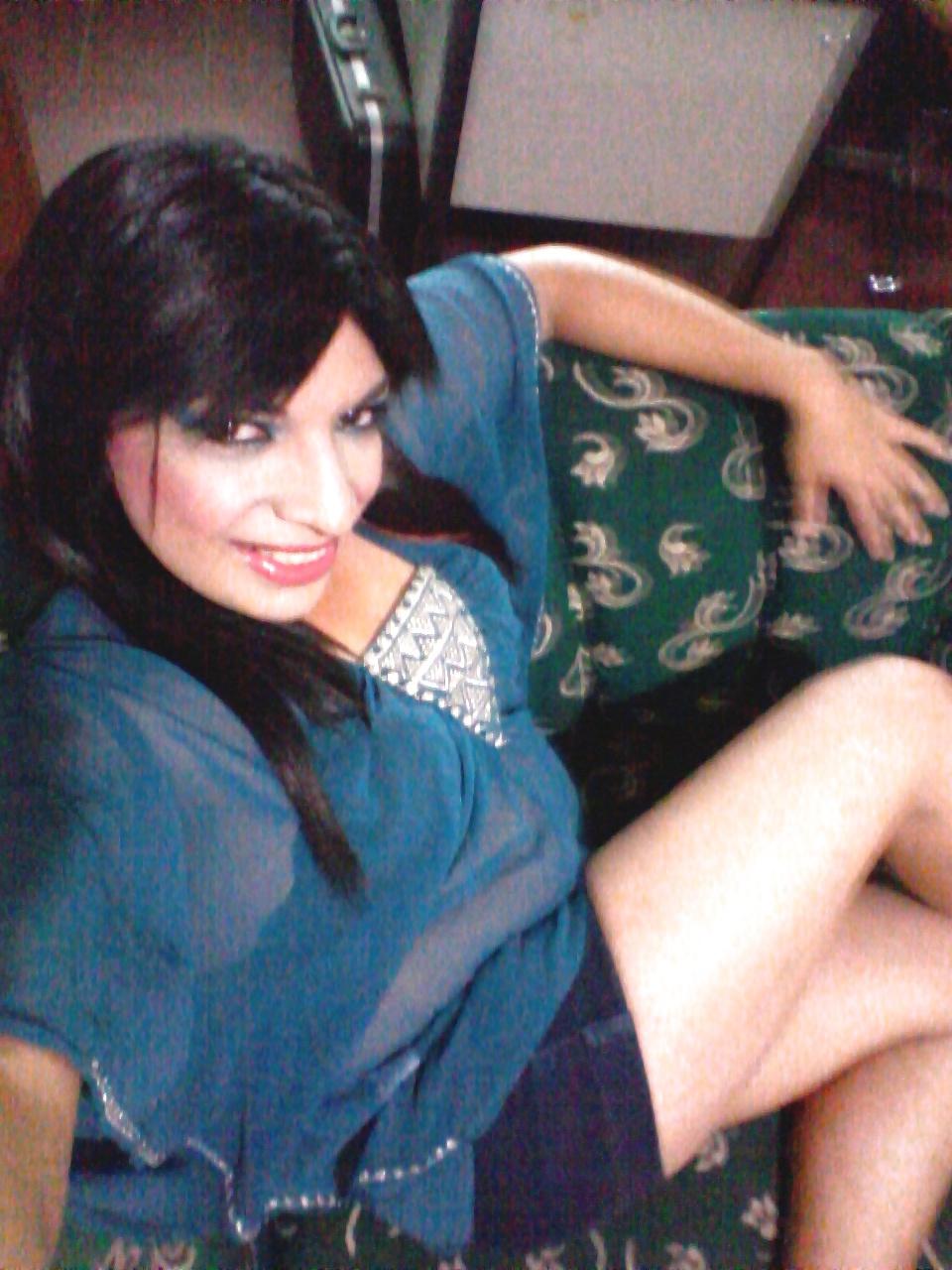 10P Sexy Crossdresser 