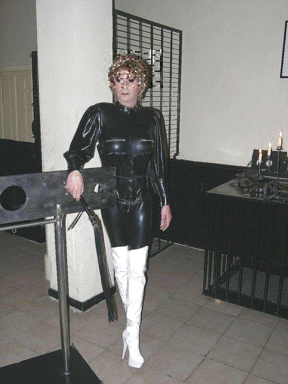 5P Hot in boots and latex