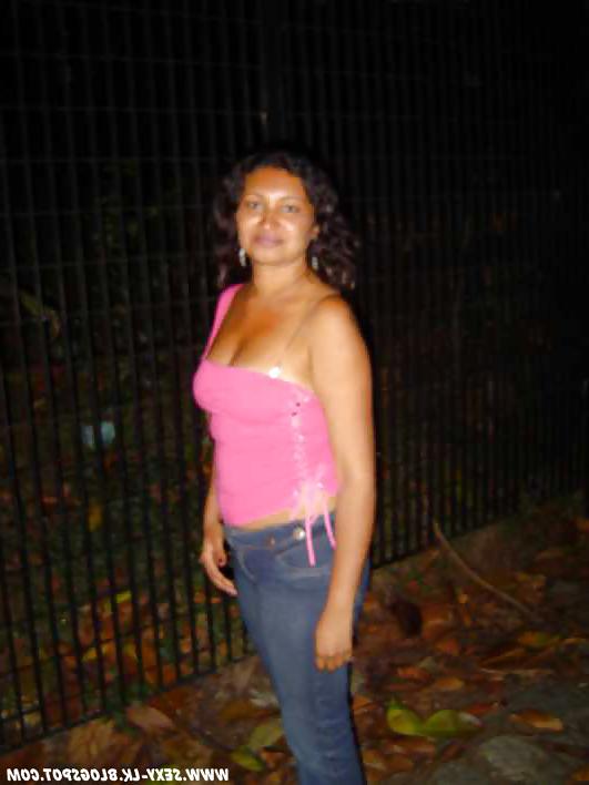 10P Sri lankan Pink aunty
