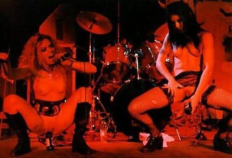 13P Lesbian sex on rock stage