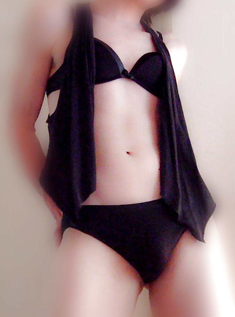 8P Crossdressing Femboy