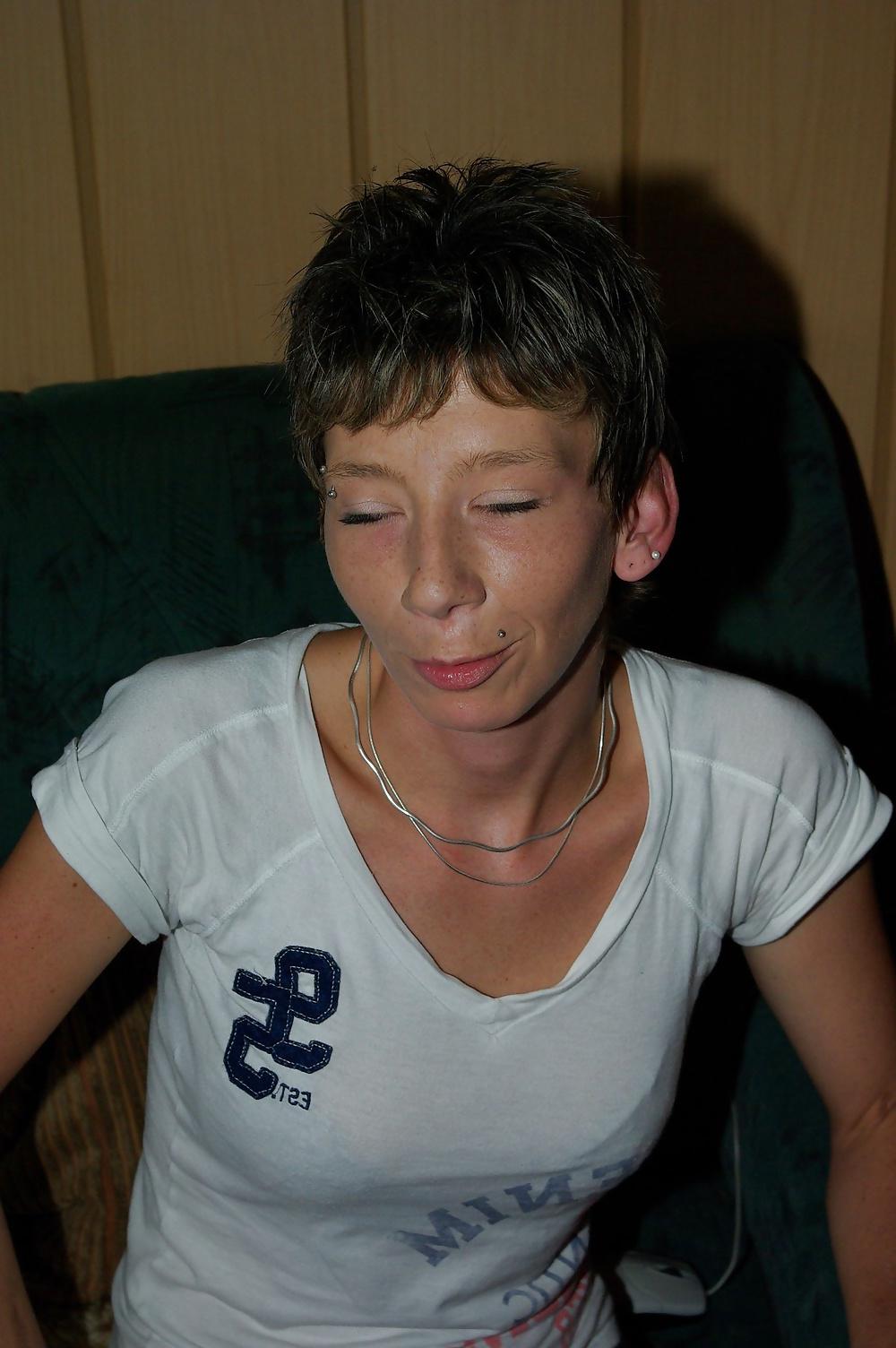 25P German milf get naked