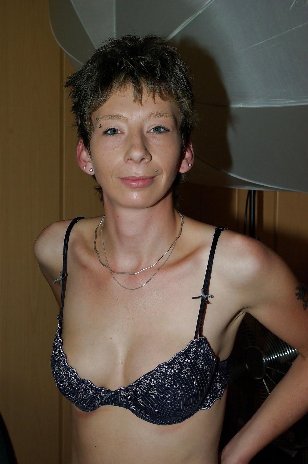 25P German milf get naked