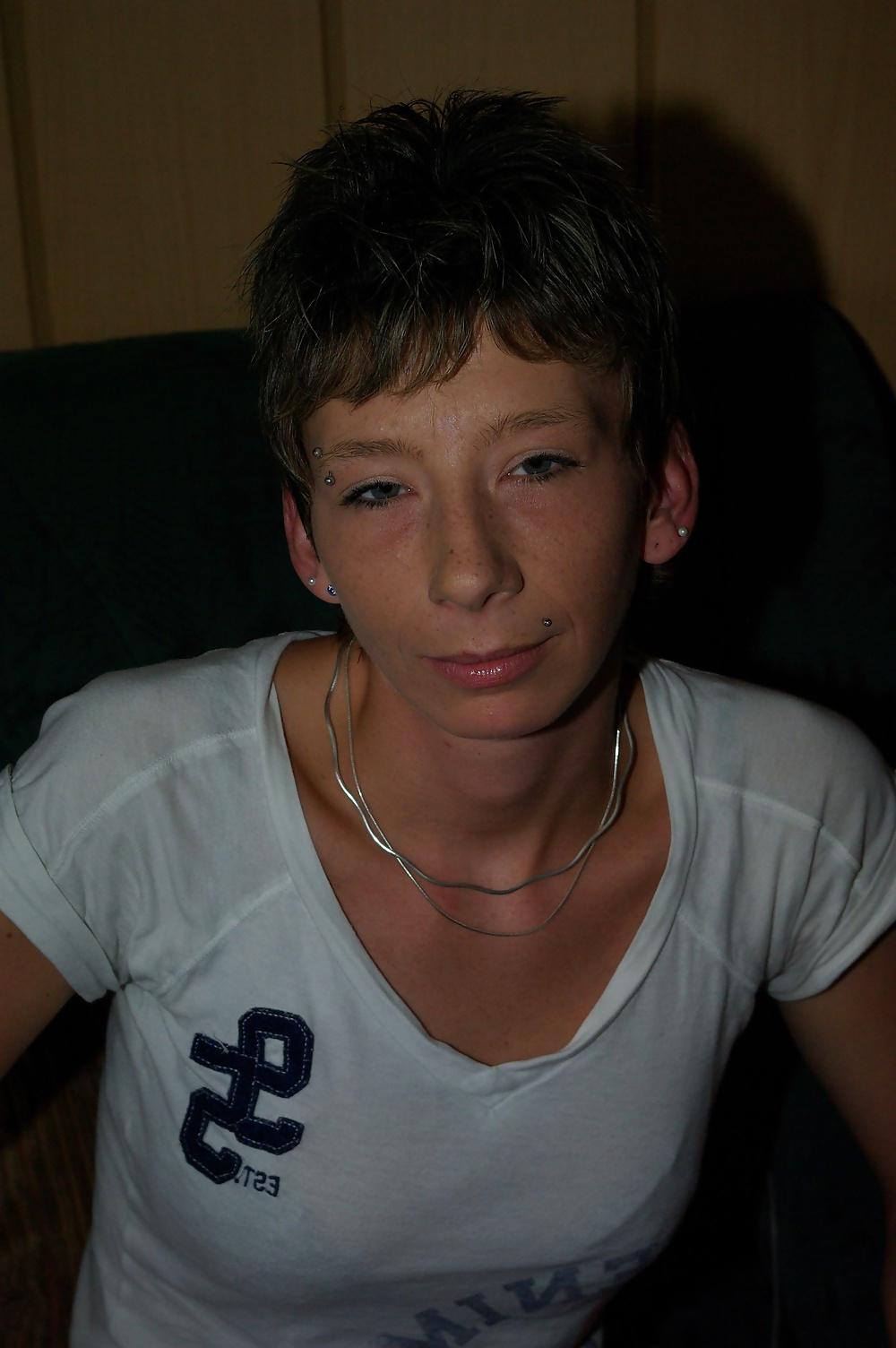 25P German milf get naked