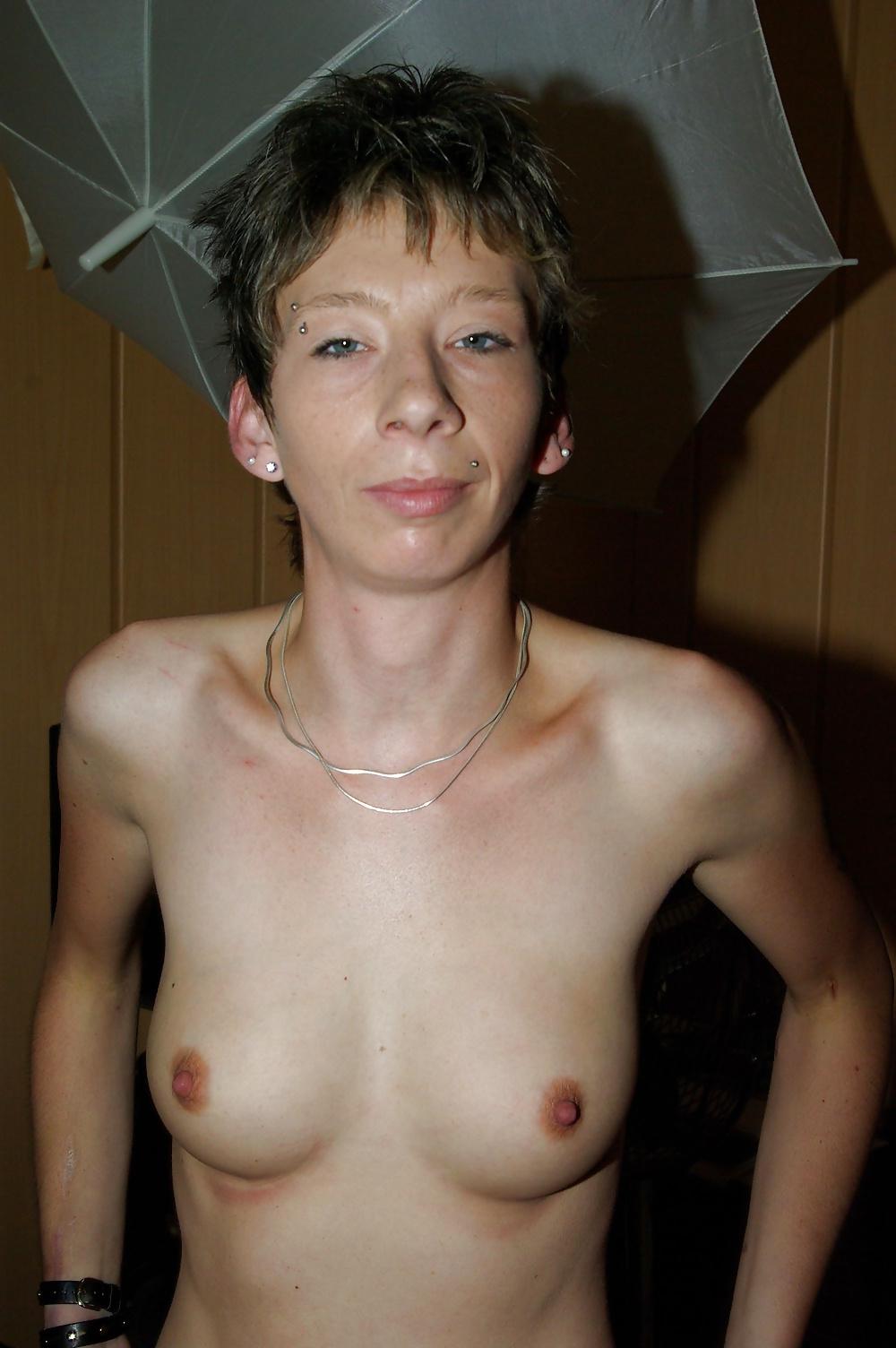 25P German milf get naked