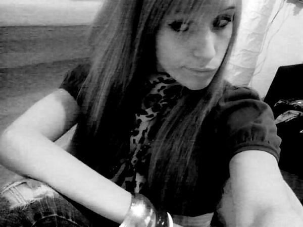 23P My gf (german hotty)