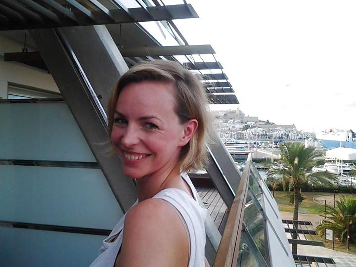 12P Sexy german actress Simone Hanselmann - bonde milf hot