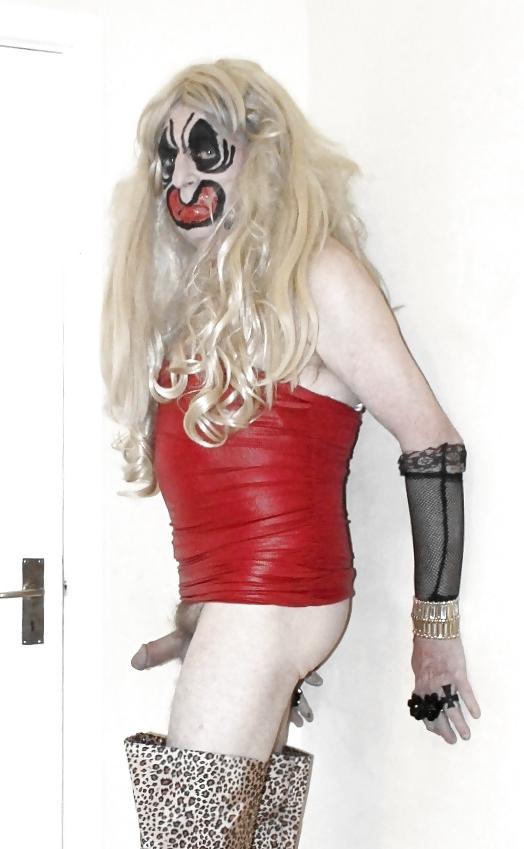 10P Blonde in leopard thigh boots