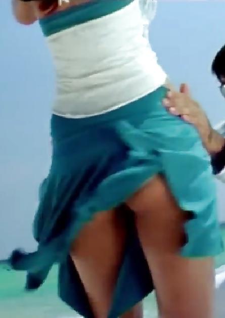8P Ileana D'cruz Ass