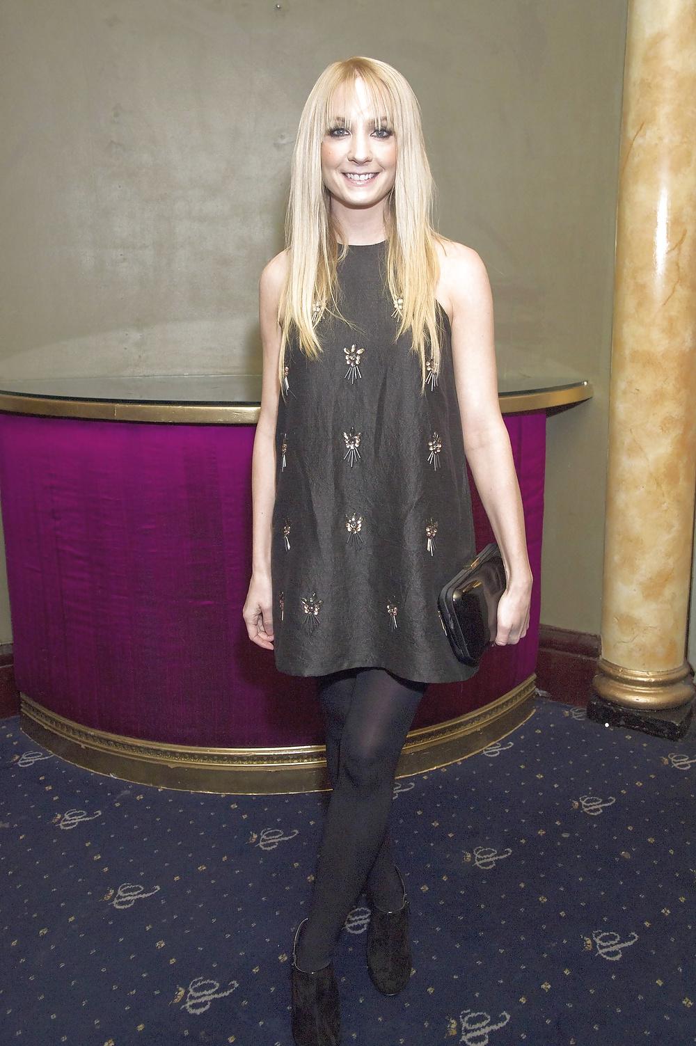 25P Celebrities In Pantyhose 13