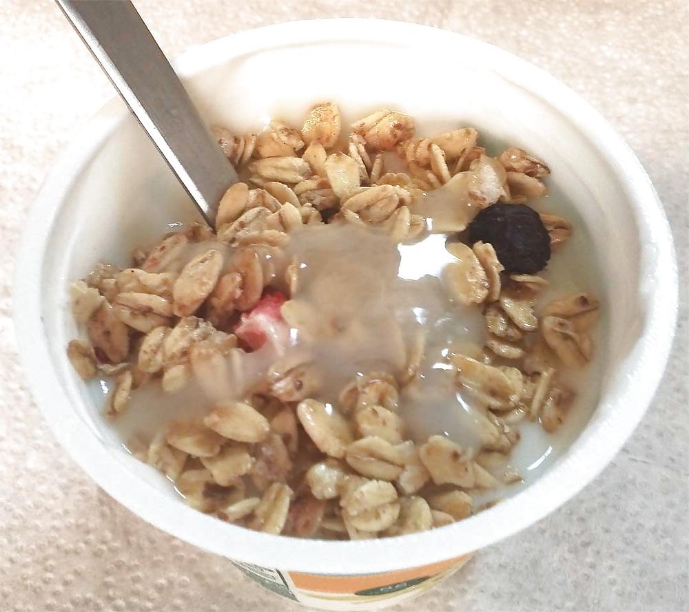 25P Cum on Food