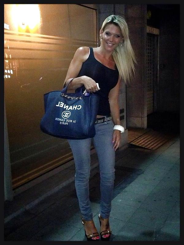 25P Amelie Neten la pute de secret story et des anges! 