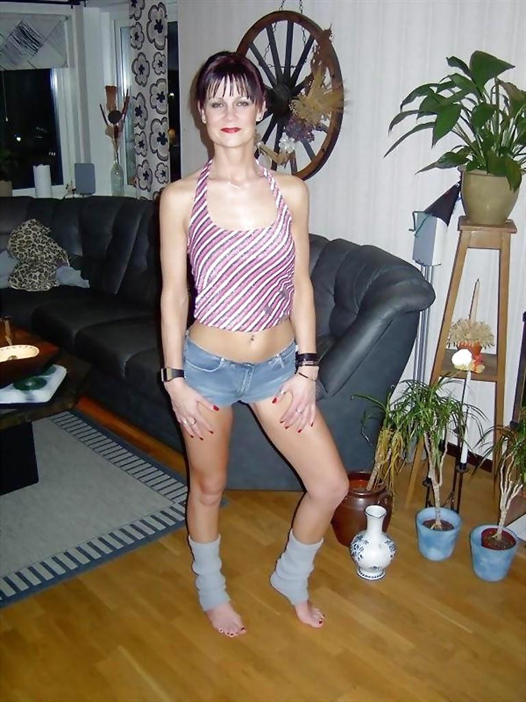 9P Deep Anal Drilling! (Cougar-Mature-MILF, Swedish Couple)