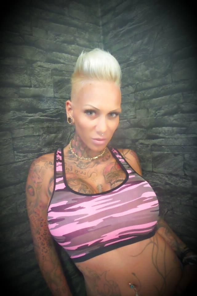19P Kitty Core German Pornostar