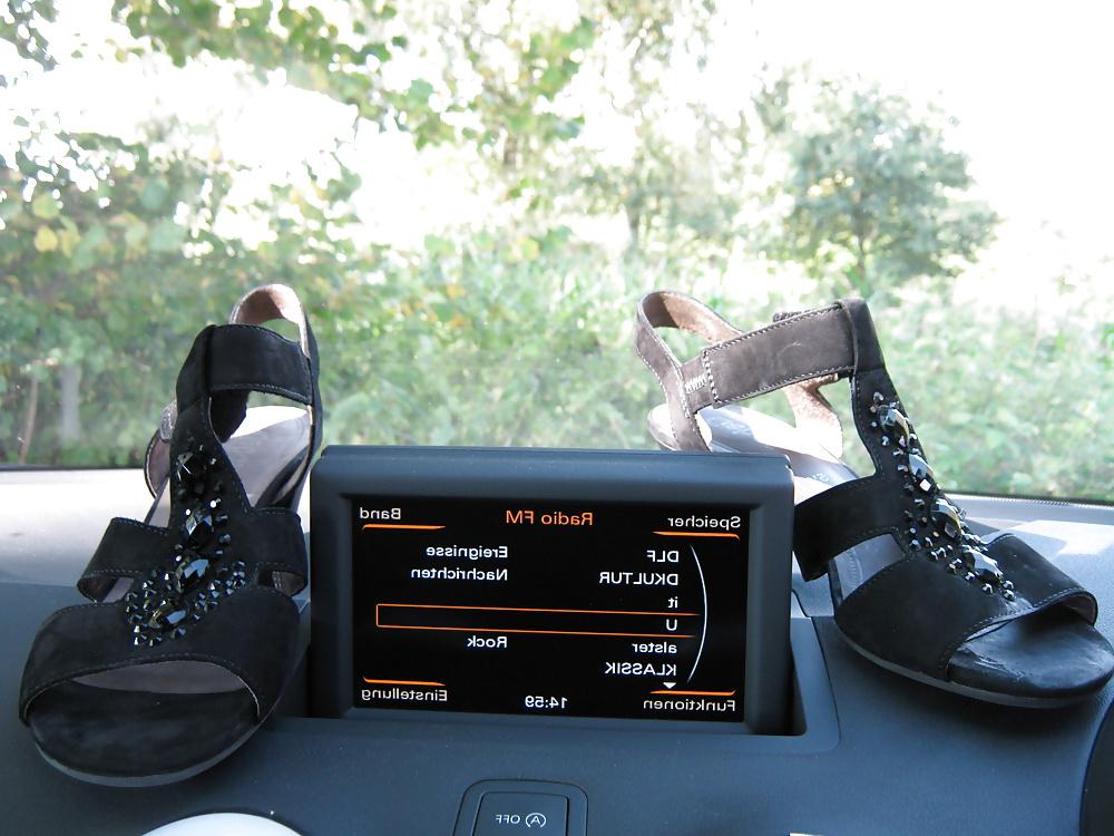 25P Fun with shoes of WichskumpelHHs wife