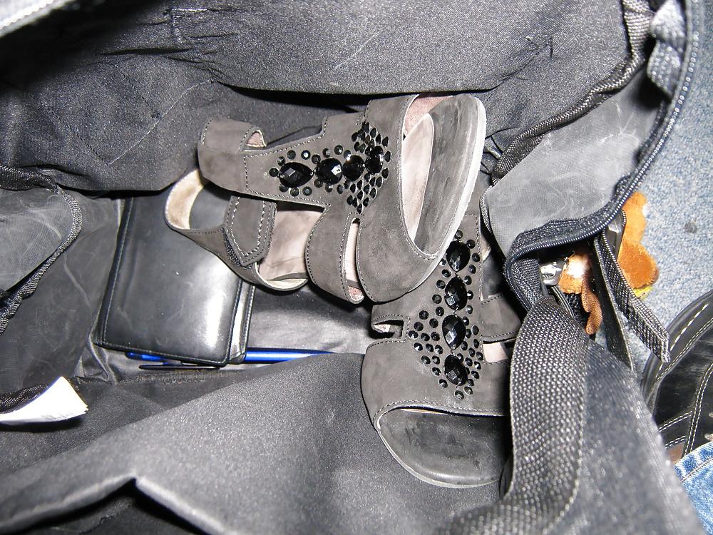 25P Fun with shoes of WichskumpelHHs wife