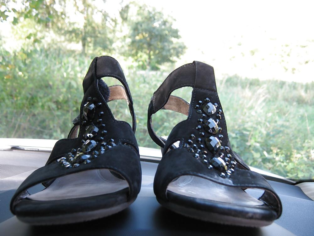 25P Fun with shoes of WichskumpelHHs wife