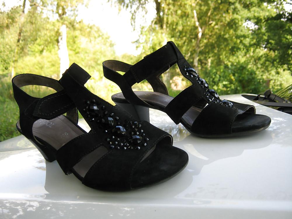25P Fun with shoes of WichskumpelHHs wife