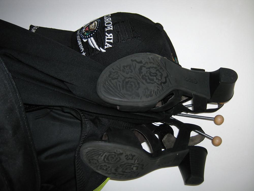 25P Fun with shoes of WichskumpelHHs wife
