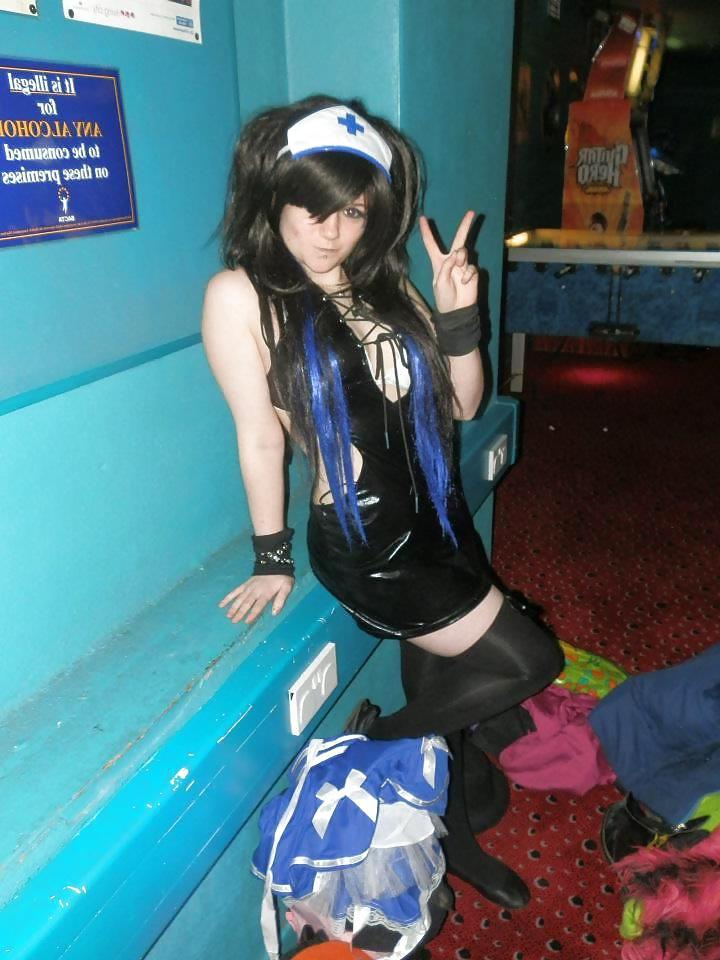 25P Emo outsde in park