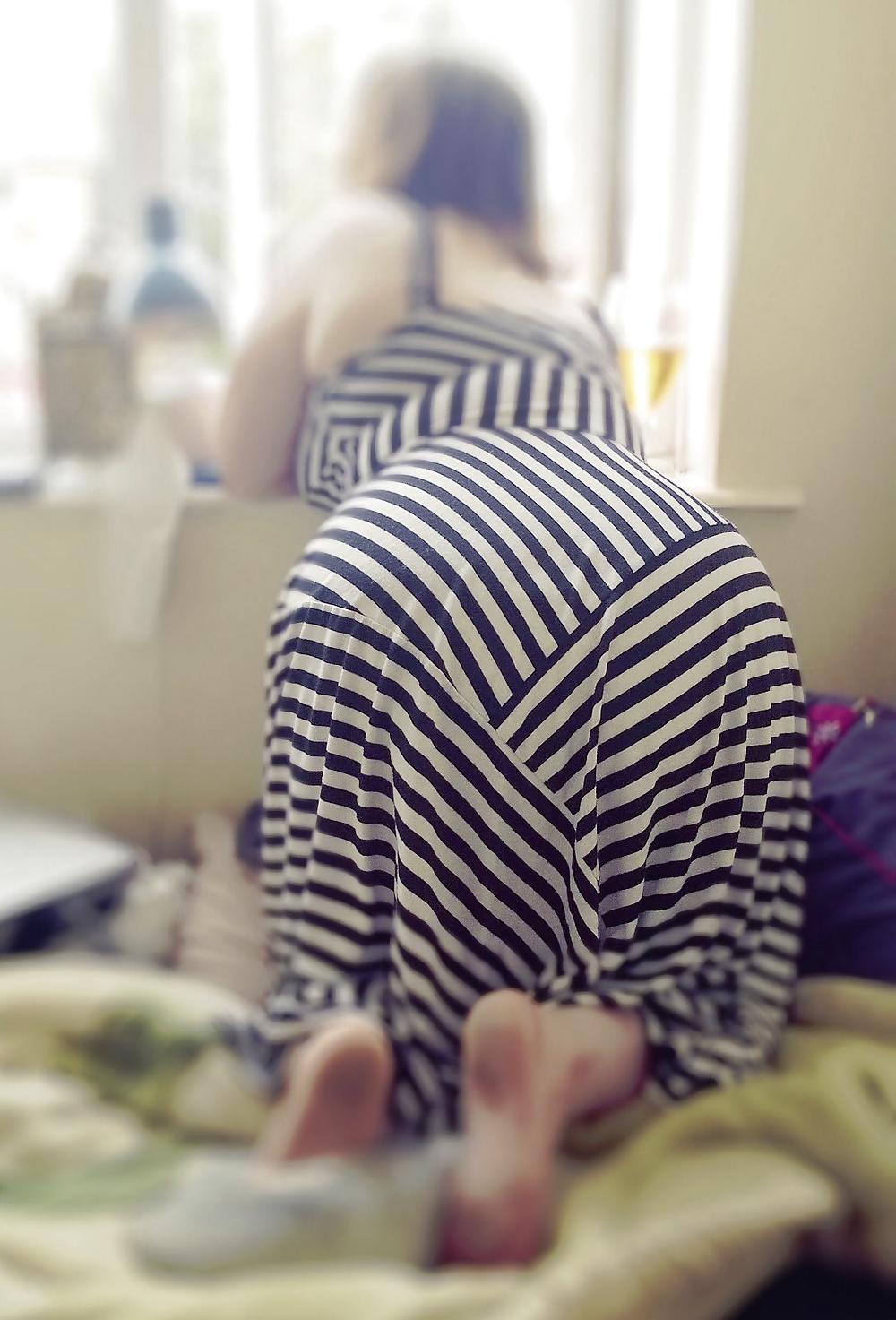 4P Big ass pawg gf juicy wide hips and huge curvy thighs