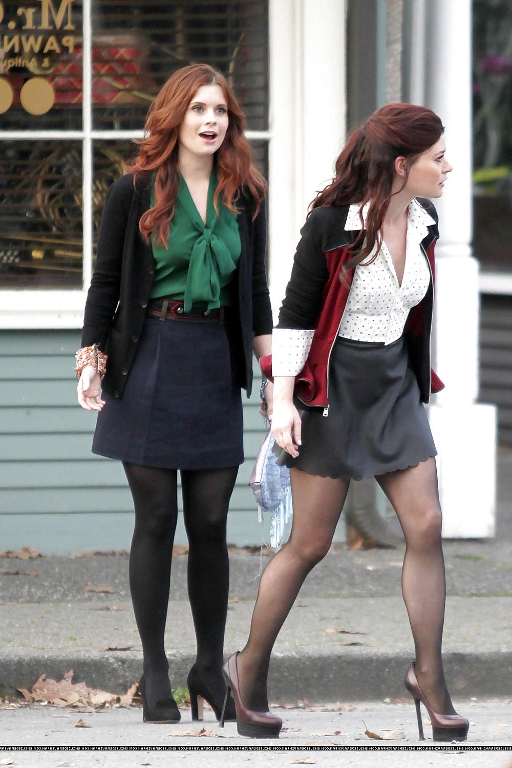 25P Celebrities In Pantyhose 21