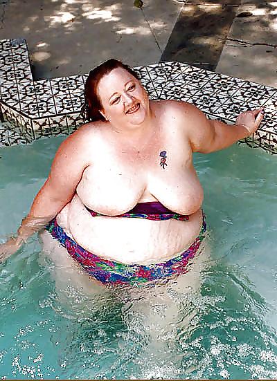 25P Sweet SSBBW granny
