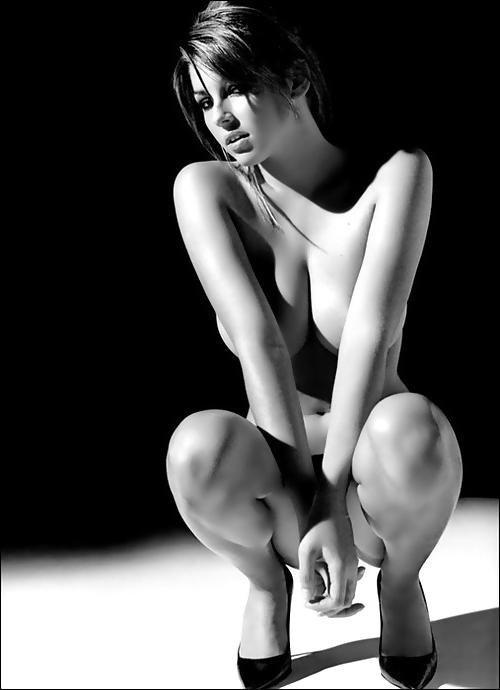 25P Black and White Erotic 004