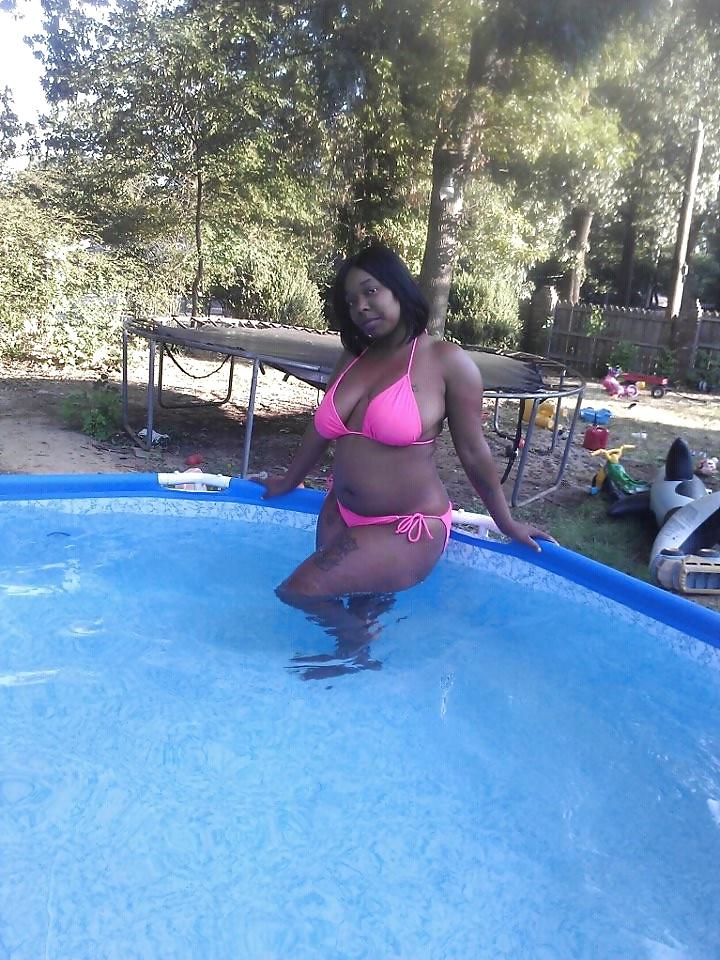 18P Thick Booty Ebony Chick Diamond