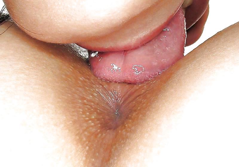 10P Erotic tongues