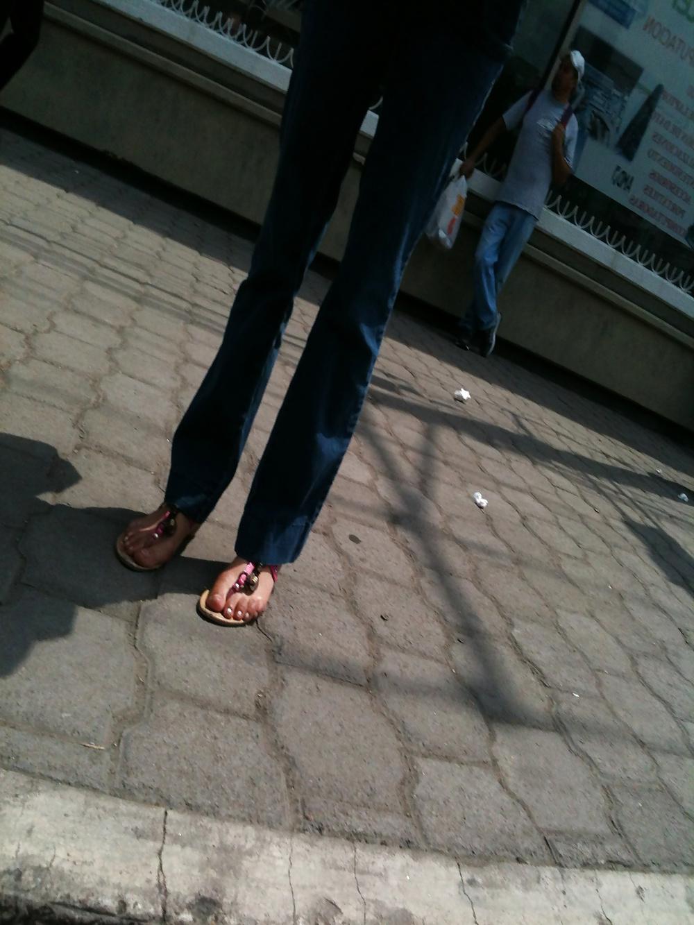 25P Feet on the street Vol. 3