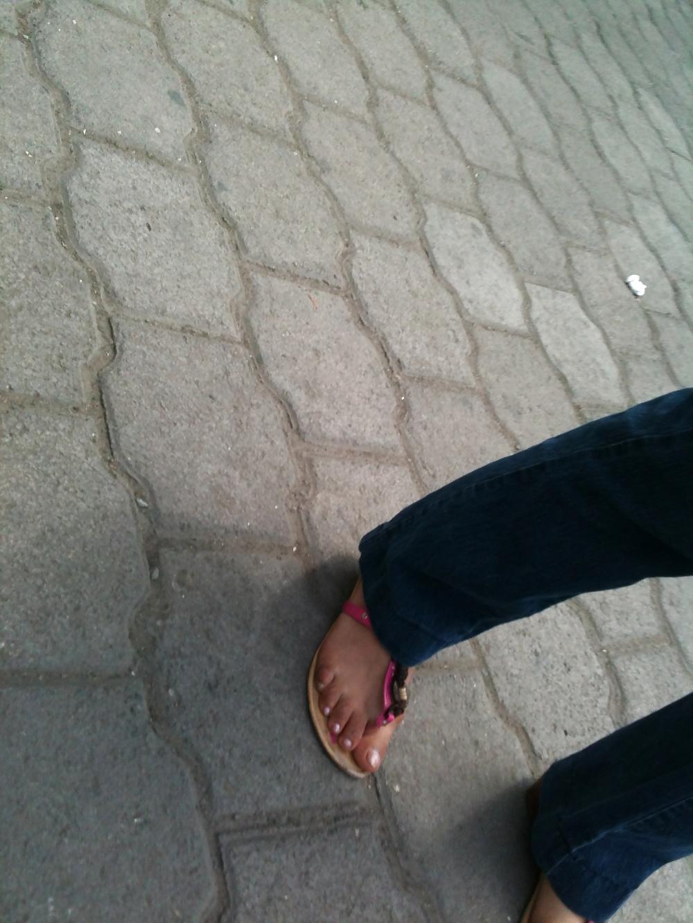25P Feet on the street Vol. 3