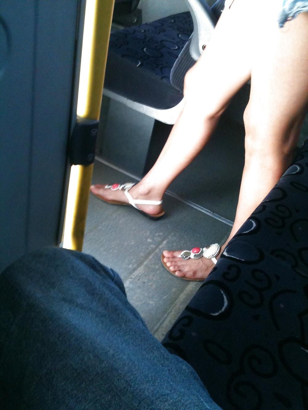 25P Feet on the street Vol. 3