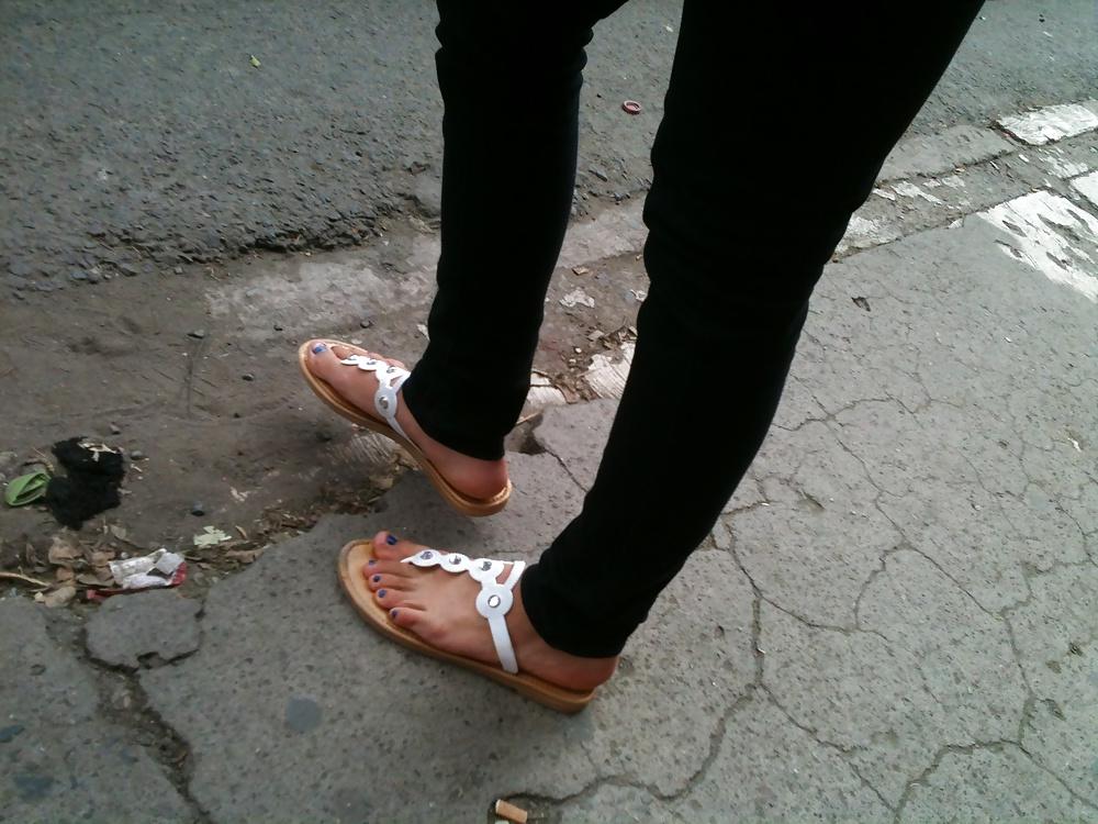 25P Feet on the street Vol. 3