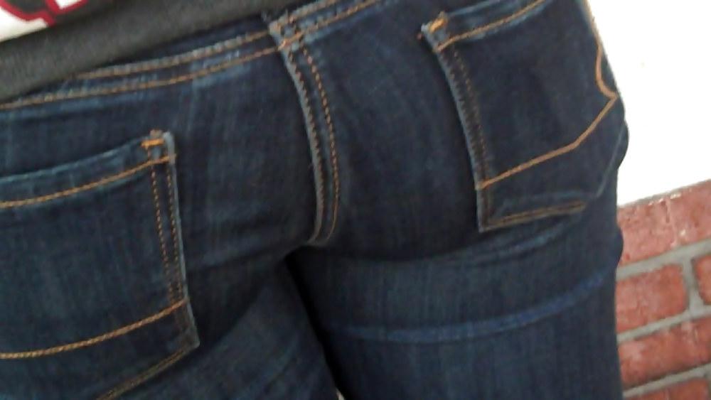6P Betsy's butt ass booty in jeans