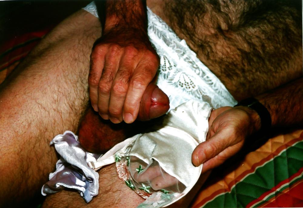 22P La visite d'un voyeur aux dessous de ma femme 2
