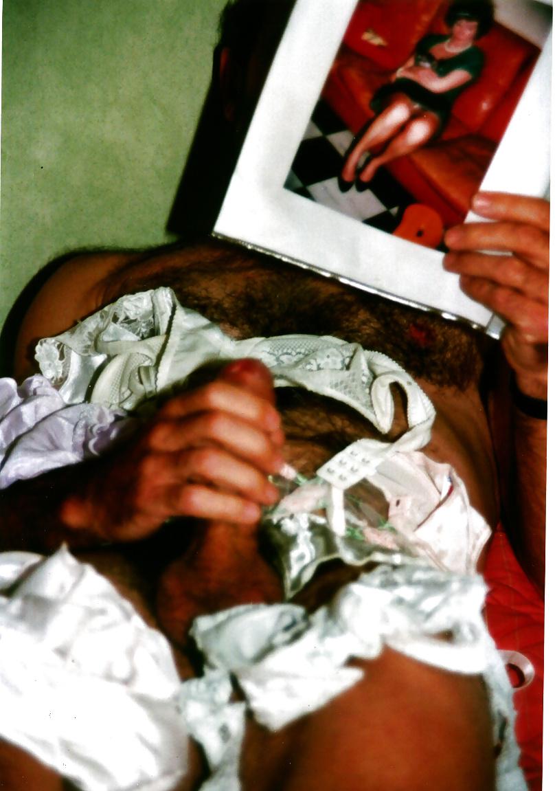 22P La visite d'un voyeur aux dessous de ma femme 2