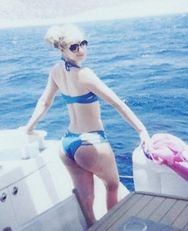 25P White Thick Booty II, Pt. II