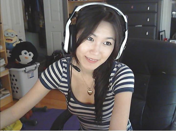 25P Twitch tv SLUT: HAFU