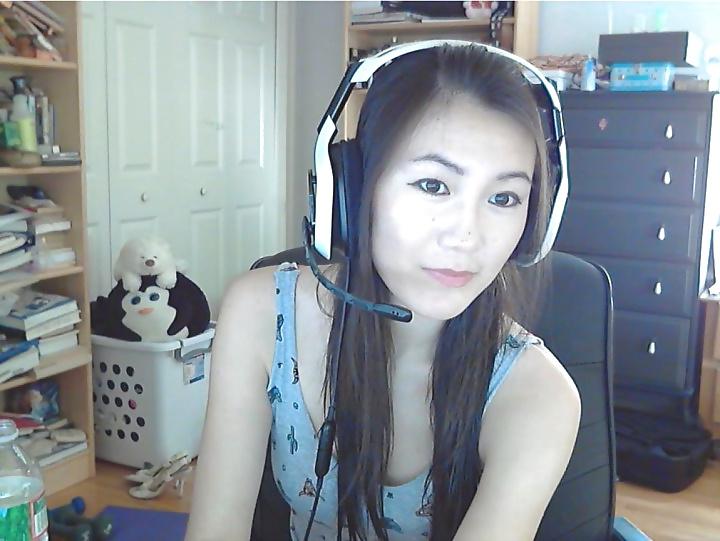 25P Twitch tv SLUT: HAFU