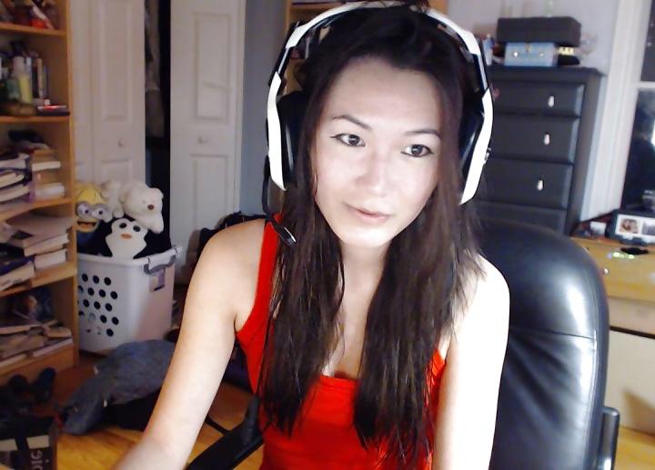 25P Twitch tv SLUT: HAFU