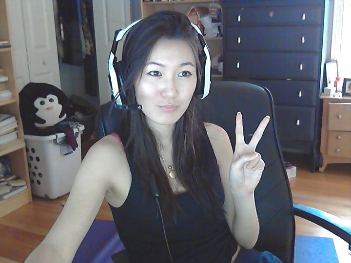 25P Twitch tv SLUT: HAFU