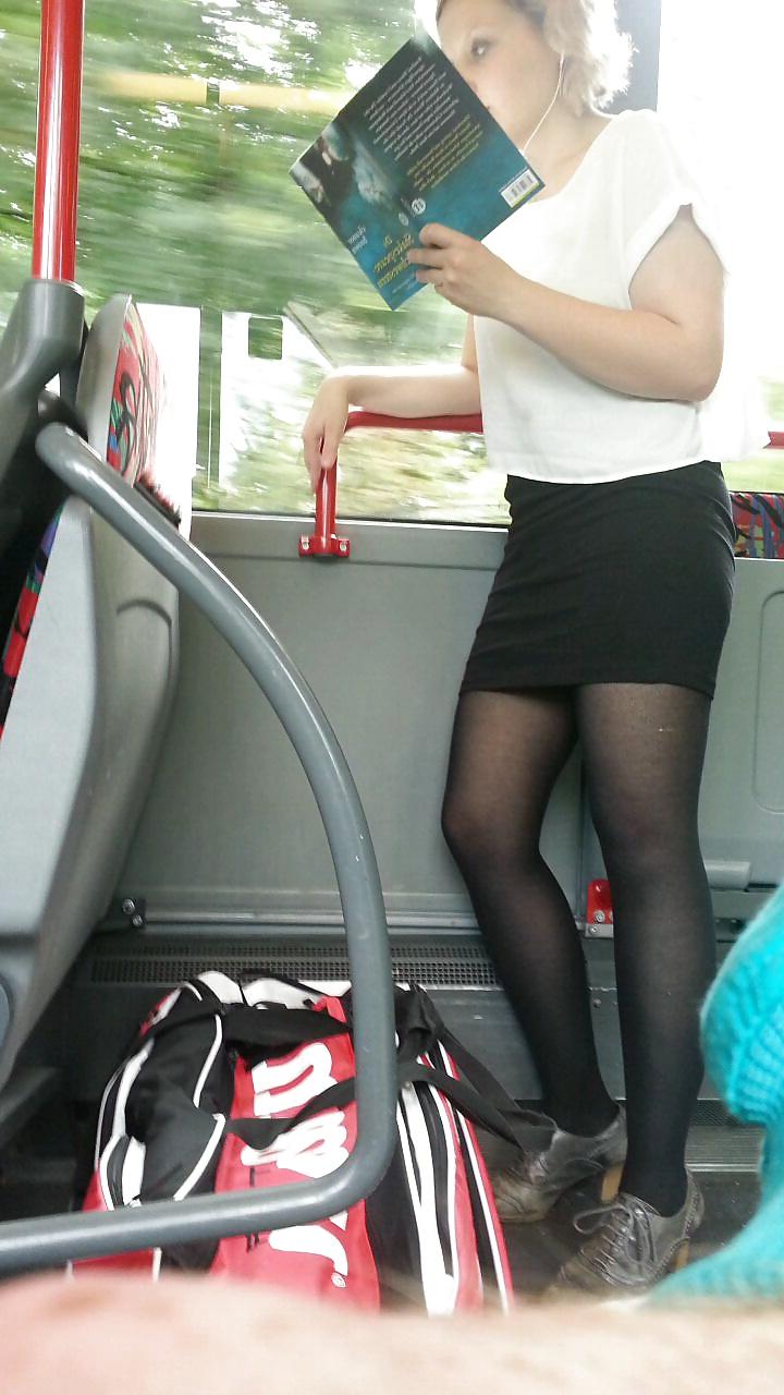 19P Candid Nylon Pantyhose Teens German