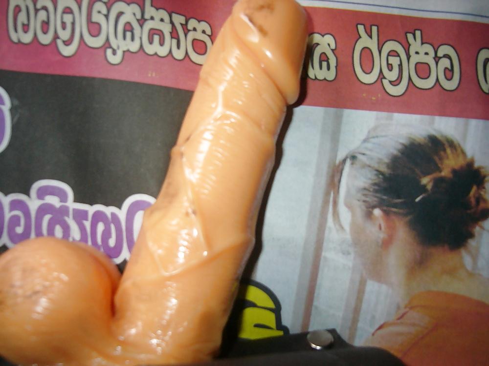 17P Sri lankan Aunty Strapon