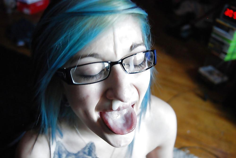 6P Emo whore