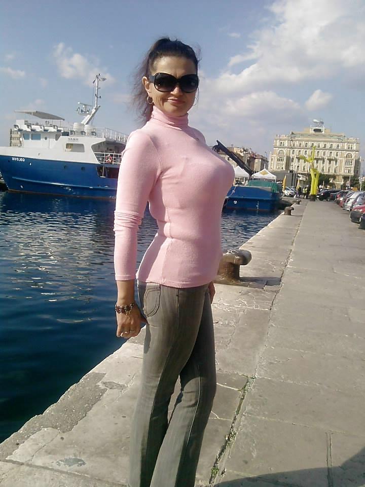 16P Croatian Milf