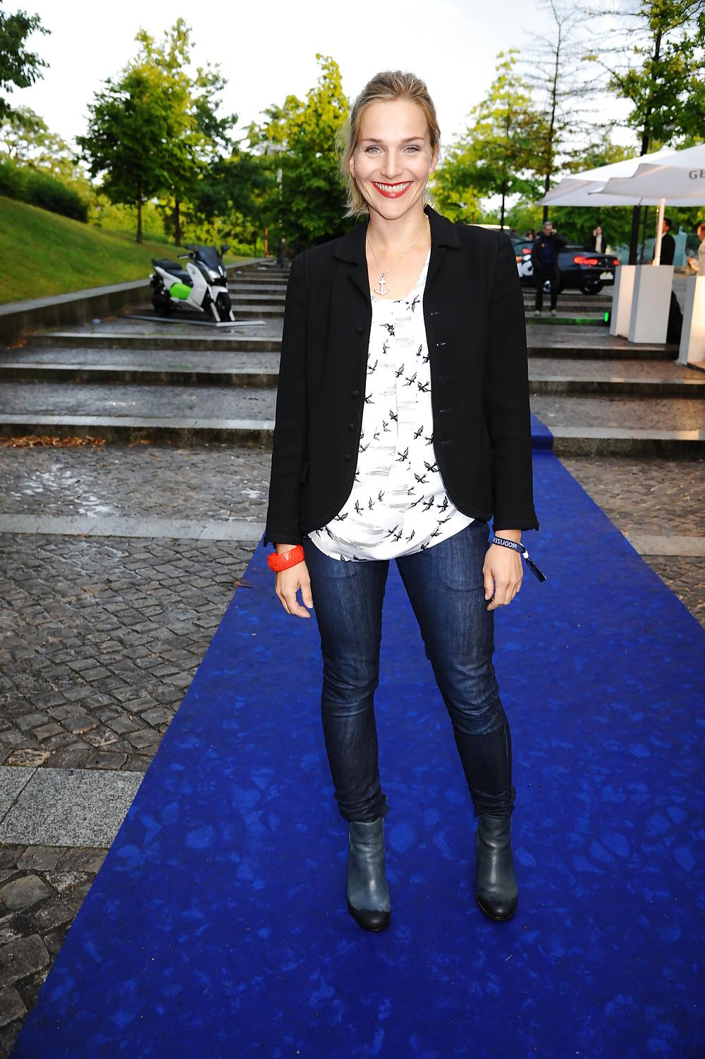 24P German actress Tanja Wedhorn