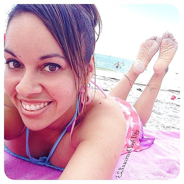 25P Dee Dee's Plump toes and soles