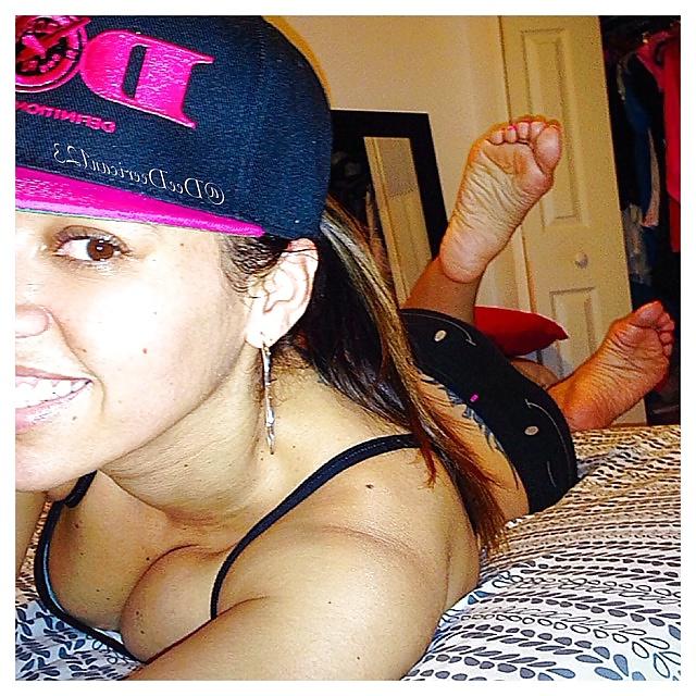 25P Dee Dee's Plump toes and soles
