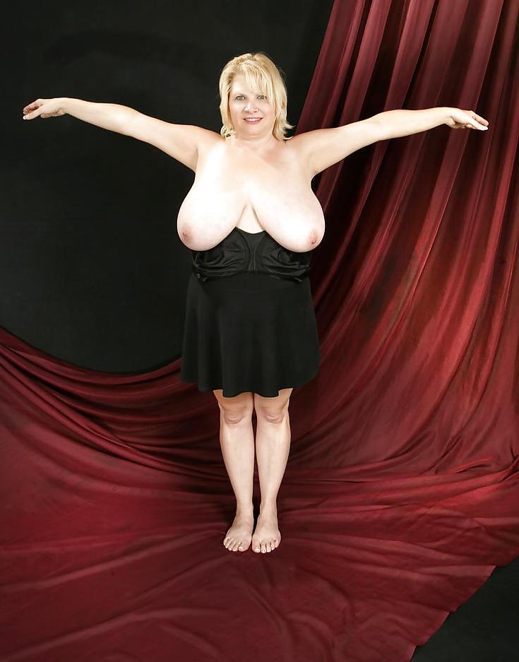 25P Big boobs 36